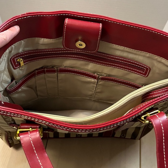 ISAAC MIZRAHI for TARGET Brown & Tan Striped Logo Tote w/ Faux Red Leather Trim - Picture 11 of 13